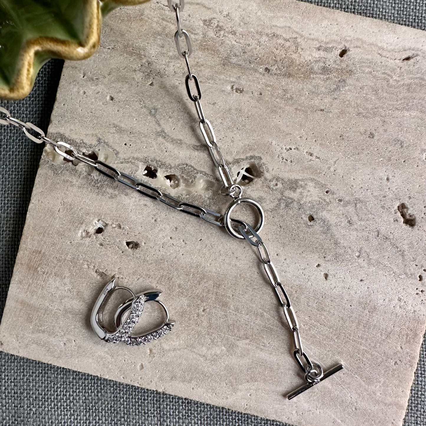 T-Bar Toggle Paperclip chain necklace